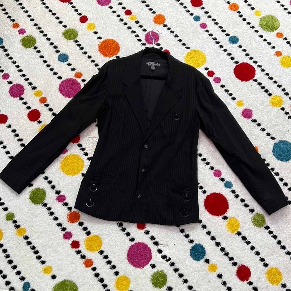 Gorgeous unworn lip service mens blazer. Size medium.